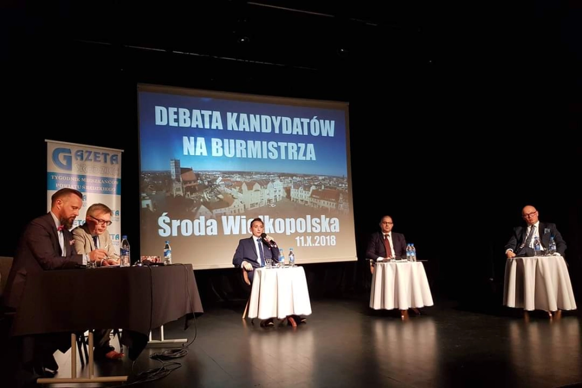 Debata burmistrzowska zorganizowana w 2018 roku przez Gazetę Średzką
